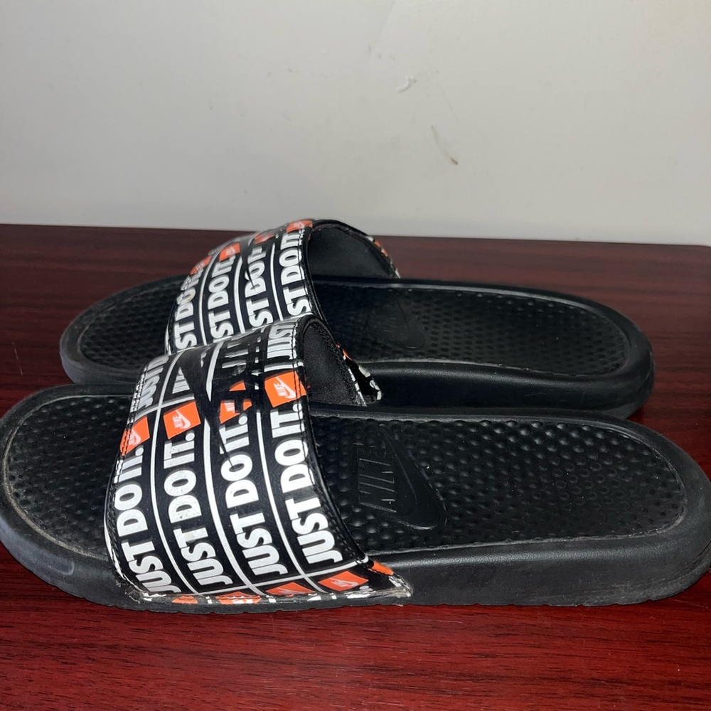 Men’s Nike slides
